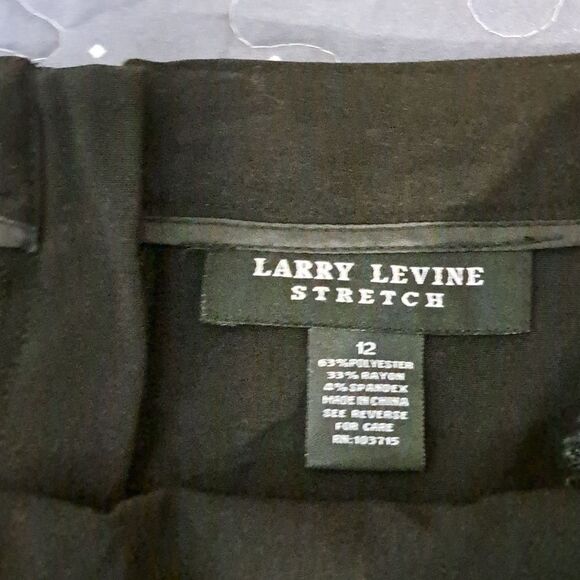 Larry Levine black ruffle skirt size 12 - Picture 2 of 4